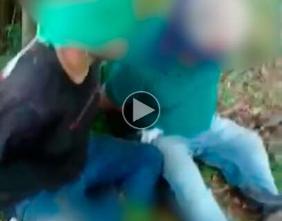 Vídeo mostra fazendeiro, filho e capataz em cativeiro antes do resgate