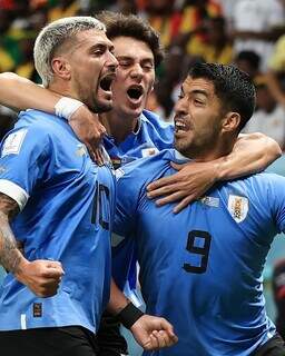 O meia Arrascaeta marcou os dois gols da partida, mas não foram suficientes para garantir classificação. (Foto: Seleção uruguaia/Twitter)