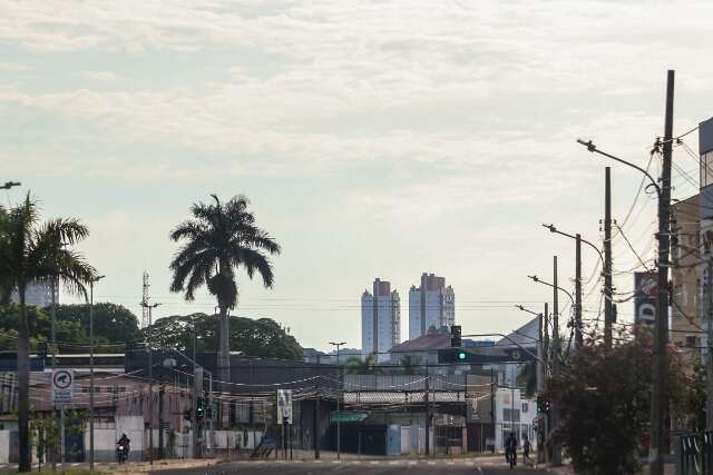 S&aacute;bado ser&aacute; de sol e chuva em todo Estado; calor chega aos 34 &deg;C