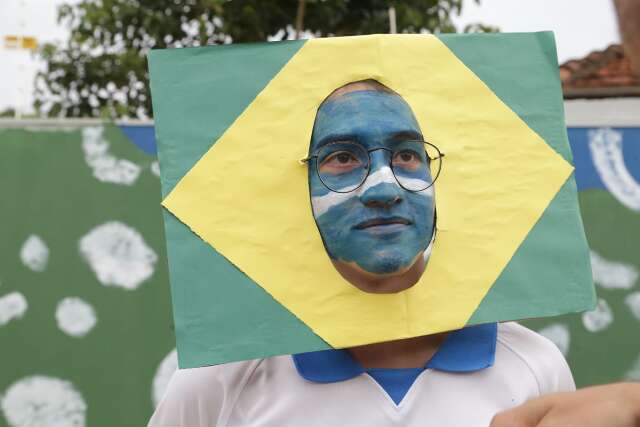 Placar aberto j&aacute; no in&iacute;cio pela Sele&ccedil;&atilde;o surpreendeu quem se atrasou para o jogo