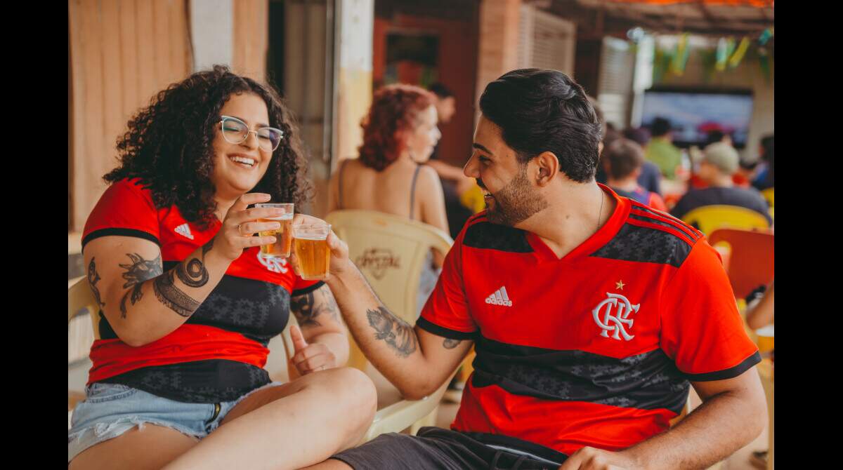 Bandeira vai à delegacia e conselheiro do Flamengo aciona Twitter