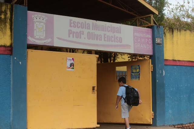 Mesmo com greve, professores resistem e d&atilde;o aula nas escolas municipais