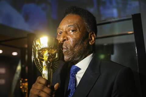 Pelé, o Rei do Futebol, morre aos 82 anos em São Paulo