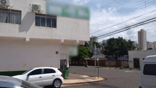 Comércio médico na Rui Barbosa, em Campo Grande. (Foto: Mariely Barros)
