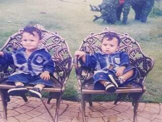 Ian e Yago quando eram bebês ainda, qunado moravam em Goiânia. (Foto: Arquivo)