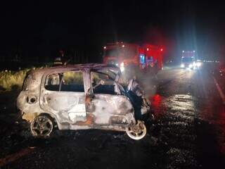 Motorista que morreu carbonizado ao bater em carreta tinha 31 anos