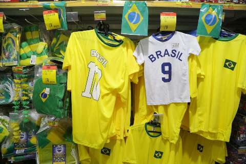 Com eliminação na Copa do Mundo, cores do Brasil vão parar nos fundos das lojas