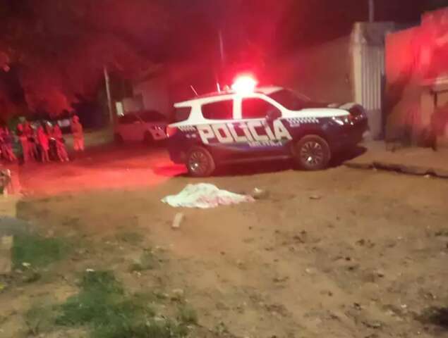 Homem armado com foice &eacute; morto pela PM em noite com 3 homic&iacute;dios