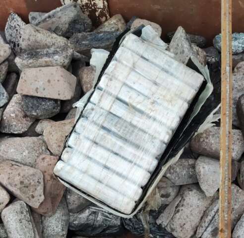PRF apreende quase meia tonelada de coca&iacute;na em caminh&atilde;o na BR-262