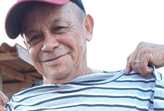Idoso morre após capotar veículo e três crianças ficam feridas