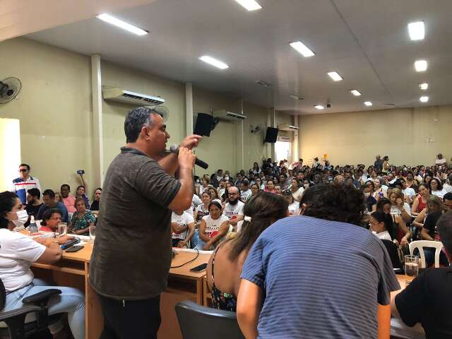 Professores rejeitam proposta de reajuste