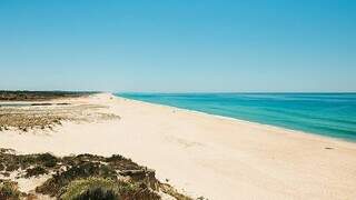 Em Portugal, o ranking inclui Melides, um paraíso ainda pouco conhecido na costa alentejana - Foto: Reprodução/MelhoresDestinos