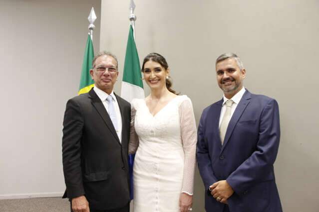 Amamsul empossa primeira mulher para nova diretoria no bi&ecirc;nio 2023/2024