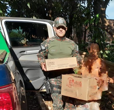 Comovidos com a fome, policiais compram alimento para casal em situa&ccedil;&atilde;o prec&aacute;ria