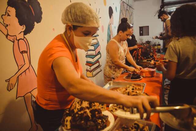 Instituto pede doa&ccedil;&otilde;es para realizar jantar de Natal para 500 fam&iacute;lias