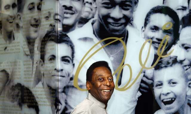 Em carta sobre elimina&ccedil;&atilde;o na Copa, Pel&eacute; diz que Hexa foi apenas adiado