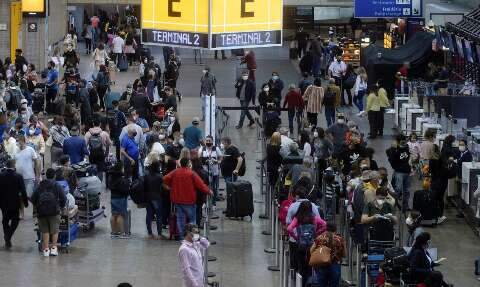 Sindicato rejeita proposta e mantém greve em aeroportos nesta segunda-feira 