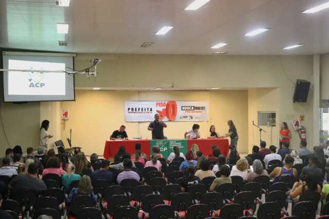 Professores mant&ecirc;m contraproposta e colocam em xeque a volta &agrave;s aulas em 2023