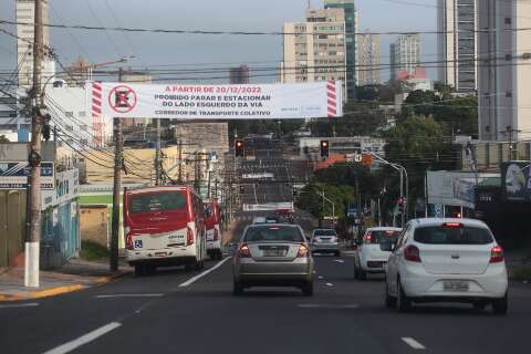 Corredor do ônibus começa a funcionar, mas ainda gera dúvidas em usuários 