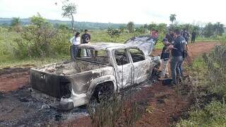 Amarok encontrada queimada em área isolada de Pedro Juan Caballero (Foto: Marciano Candia)