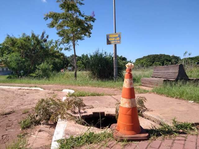 Moradores relatam problemas recorrentes na Lagoa Itatiaia: &quot;Est&aacute; abandonada&quot;