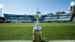 Cobiçado troféu da Taça Libertadores (Foto: Divulgação/Conmebol)