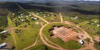 Foto tirada por drone na Cidade Zigurats (foto: divulgação).