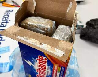 Droga foi encontrada em pacotes que seriam despachados de MS. (Foto/Divulgação)