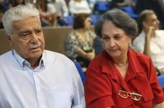 Maria Aparecida Pedrossian ao lado do seu marido, o ex-governador de MS, Pedro Pedrossian (Foto: Campo Grande News/Arquivo)
