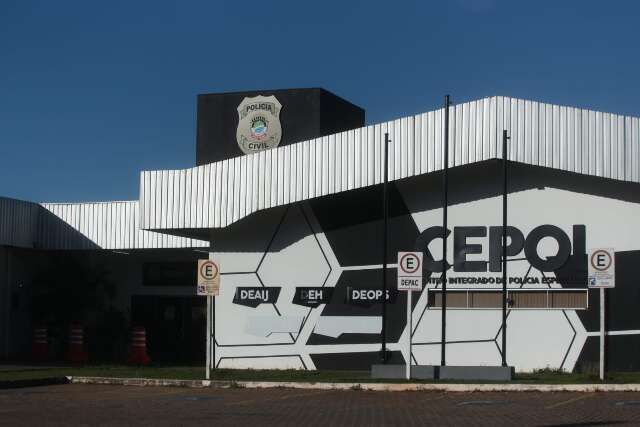 Homem &eacute; encontrado morto com afundamento de cr&acirc;nio