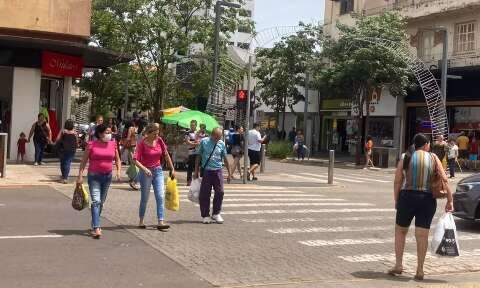 Sem tumulto: quem deixou para fazer compras na véspera de Natal se deu bem