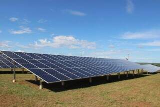 Placas de energia solar em Mato Grosso do Sul. (Foto: Divulgação/Governo estadual)