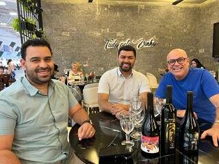 Alan Fernandes, Jonas Nascimento e José Marques (Foto: Caio Sakamoto)