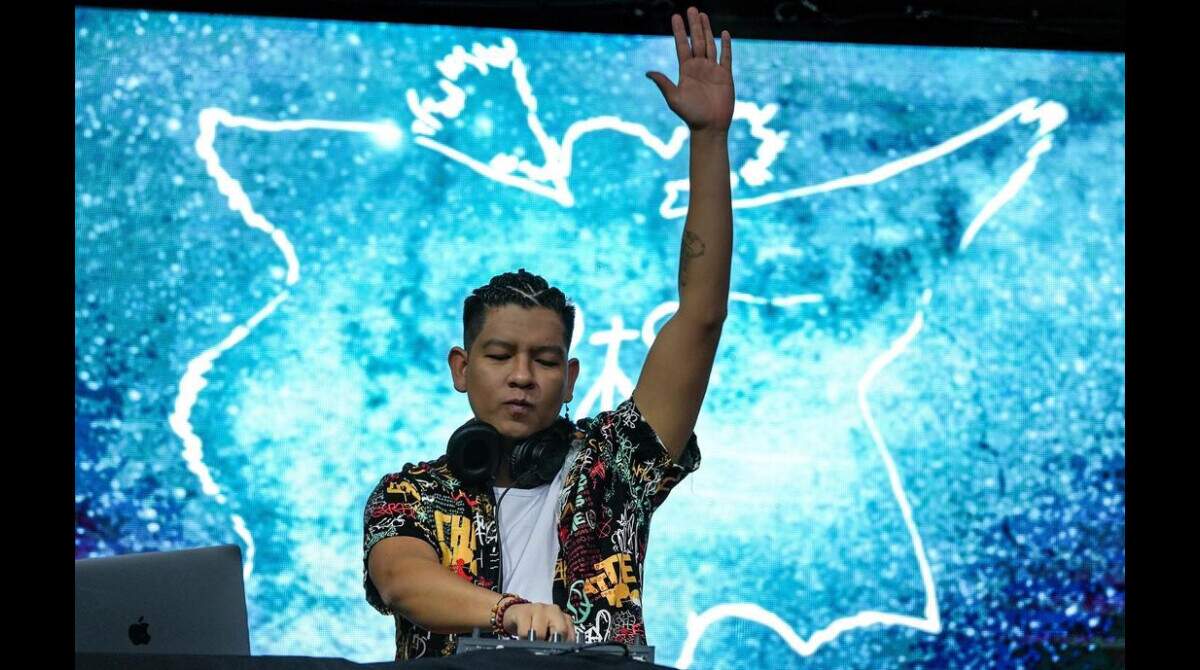 ERICさま Eric já viu muitas ameaças, mas ano como DJ levou música ancestral