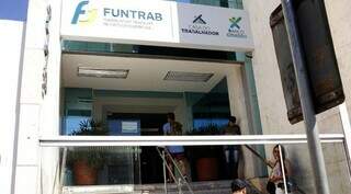 Quer encerrar o ano empregado? Funtrab oferece 1,1 mil vagas