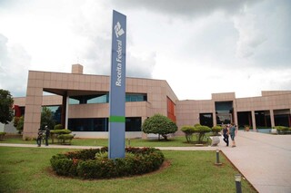 Prédio da Receita Federal no Parque dos Poderes, em Campo Grande (Foto: Arquivo)