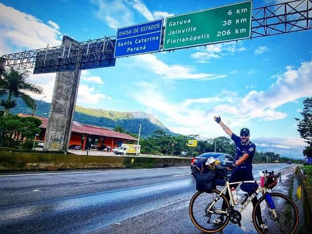 L&eacute;co Ribas pedalou de Campo Grande a Balne&aacute;rio Cambori&uacute; para ajudar projeto 