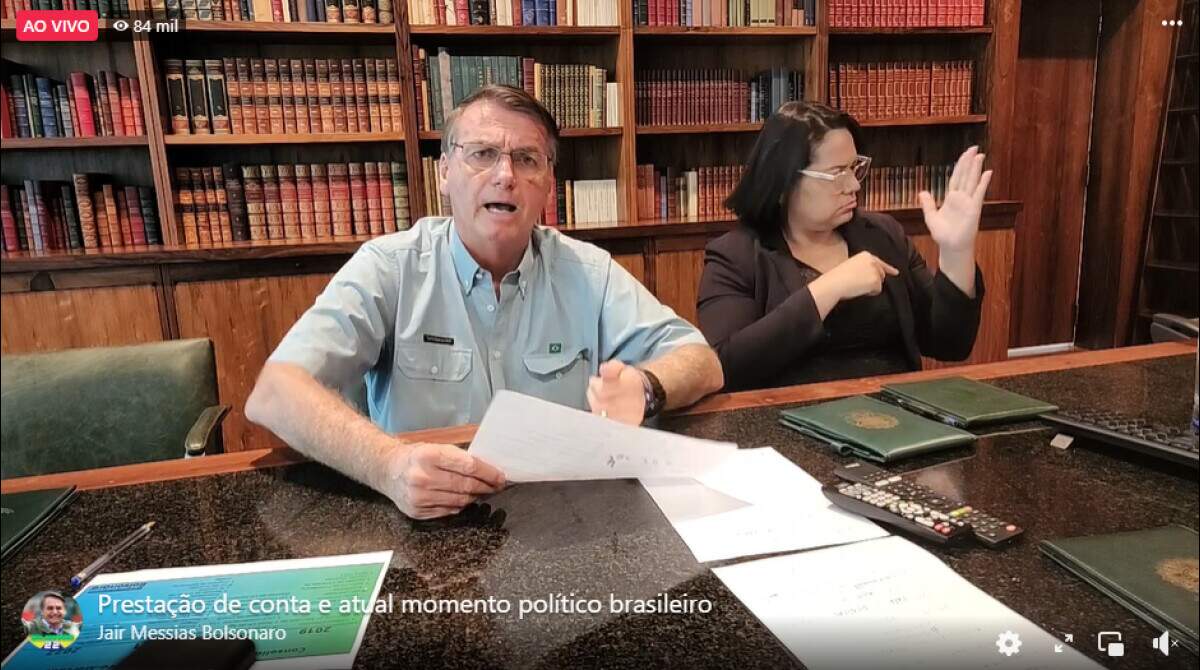 Jair Messias Bolsonaro - Família, uma dádiva de Deus. Hoje minha