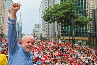 Presidente eleito, Lula, comemora vitória nas urnas. (Foto: Ricardo Stuckert/Divulgação)