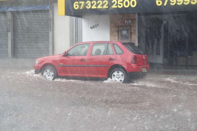 Em minutos, bairro da Capital registrou chuva de 44 milímetros