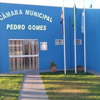 Entrada da Câmara Municipal de Pedro Gomes (Foto: Divulgação)