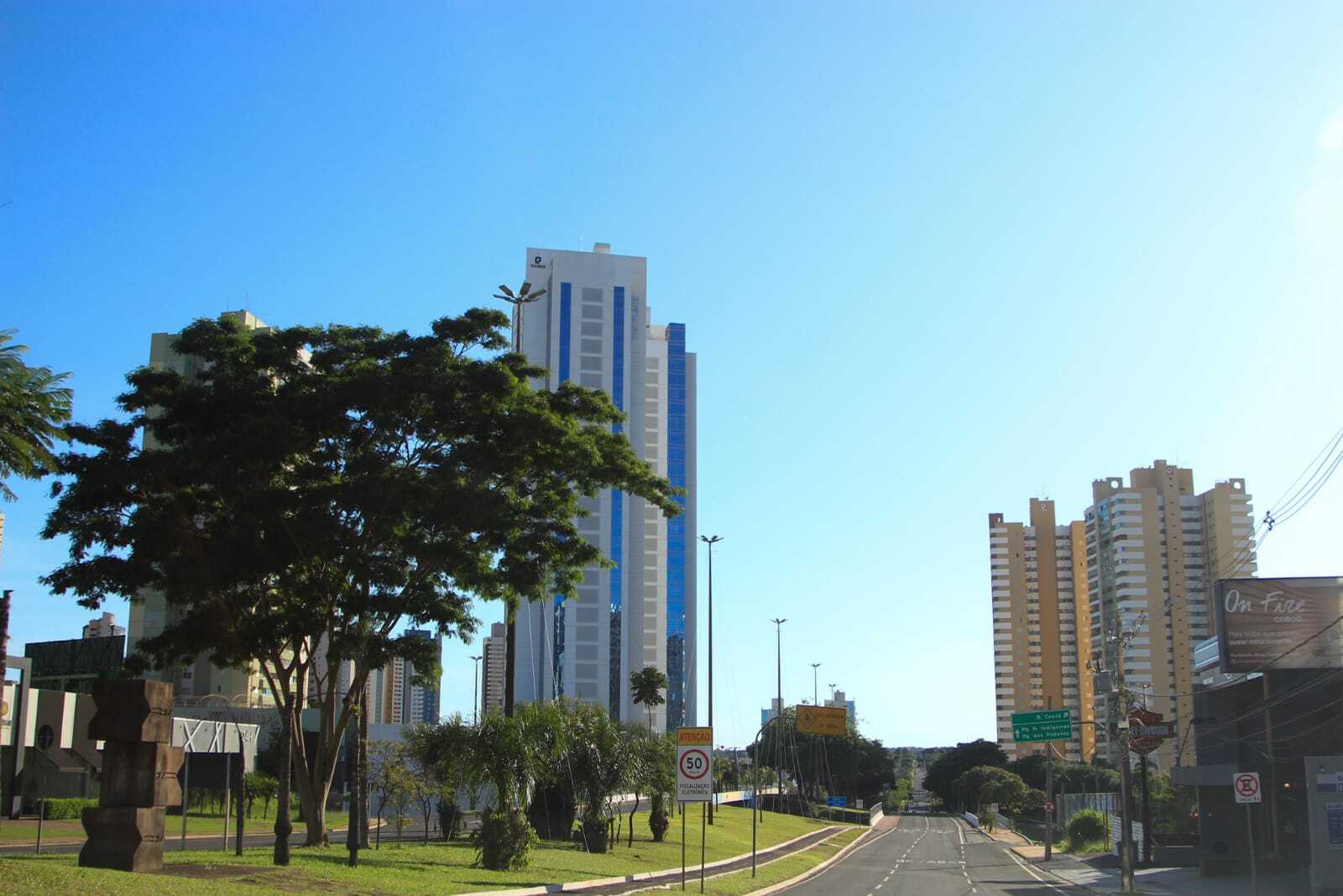 Clima europeu toma conta de Campo Grande e surpreende moradores - O Estado  Online