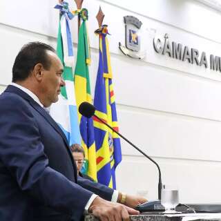 Carl&atilde;o destaca independ&ecirc;ncia e harmonia entre os poderes durante posse da Mesa