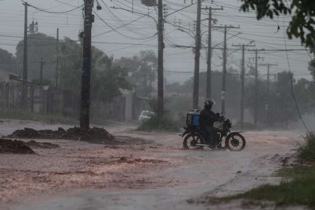 Cidades de MS registram ac&uacute;mulo de at&eacute; 53,6 mil&iacute;metros de chuva nesta segunda