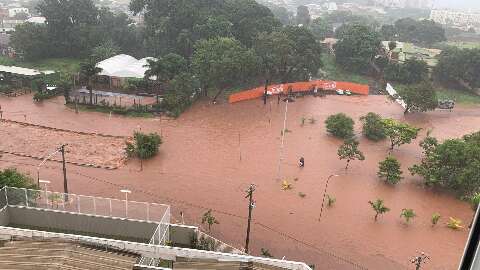 Campo Grande registra 159 mm de chuva em 12h