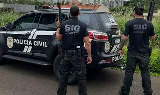 Policiais da Seção de Investigações Gerais durante operação nesta manhã. (Foto: Divulgação | PCMS)