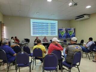 Reunião da FFMS com os clubes foi no Hotel Internacional, em Campo Grande (Foto: Gabriel de Matos)