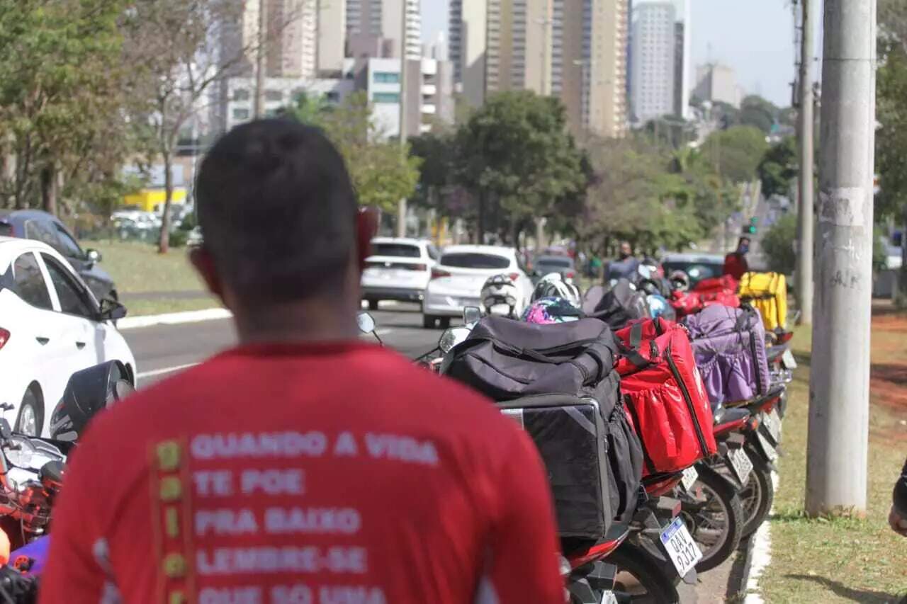 Motoboys de MS aderem a movimento nacional para cobrar direitos a Lula