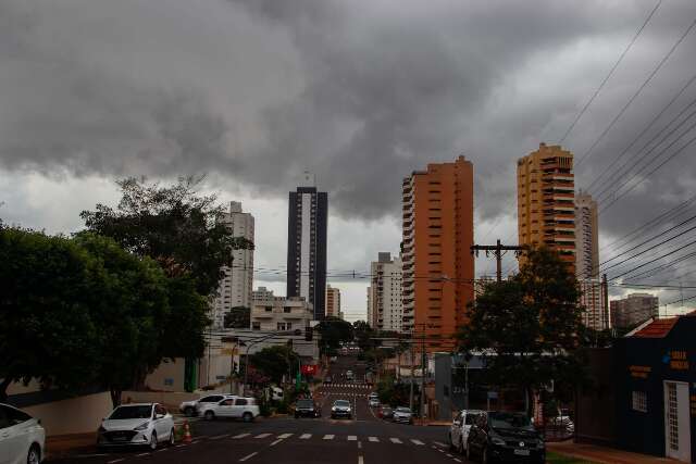 Bairros da Capital registram chuvas previstas por instabilidade clim&aacute;tica em MS