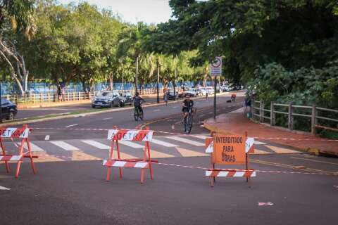 Pista do Lago do Amor volta a ser interditada ap&oacute;s usu&aacute;rios removerem o bloqueio